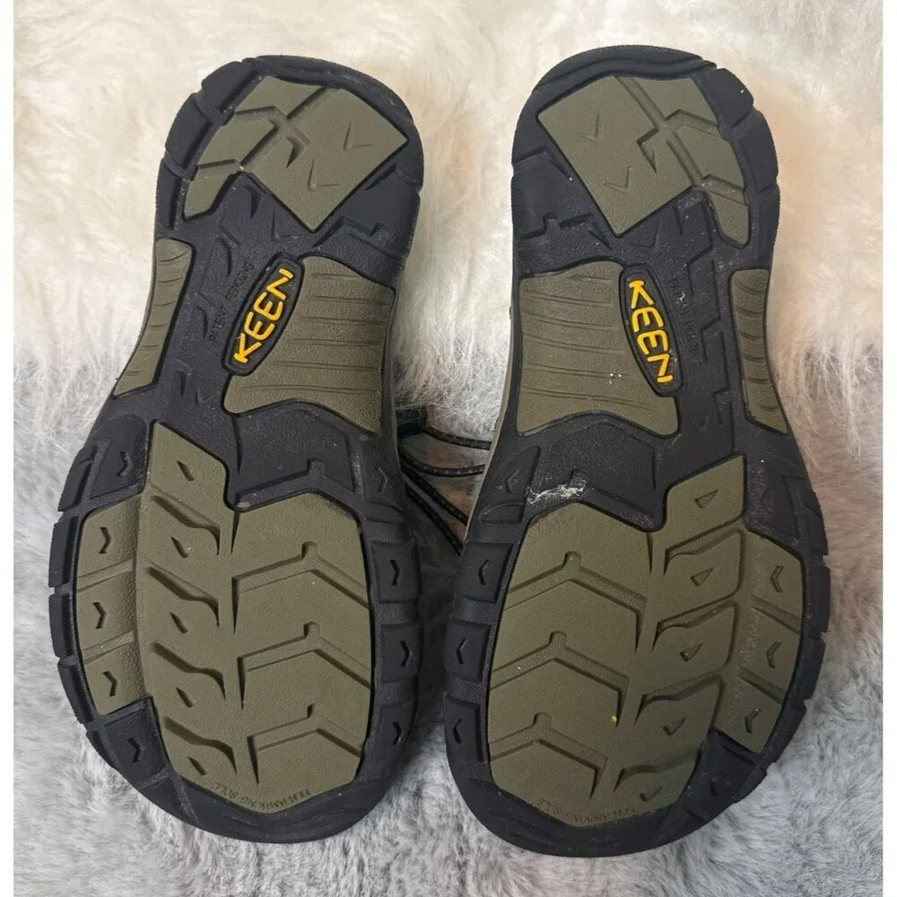 KEEN Big Kids' 4 Newport H2